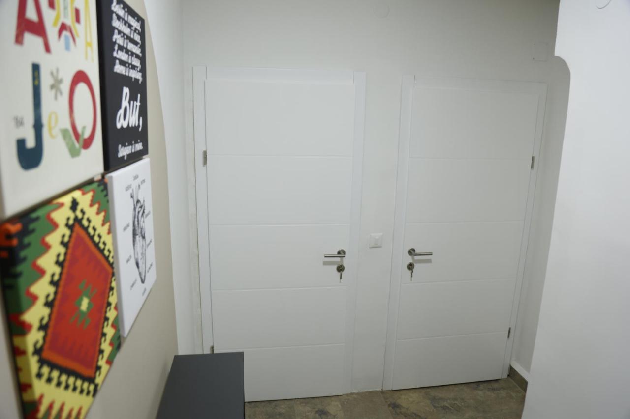 Blue And Rose Cozy - Quiet In The Best Location - Self Check-In - 5Th Floor With Elevator 塞拉耶佛 外观 照片