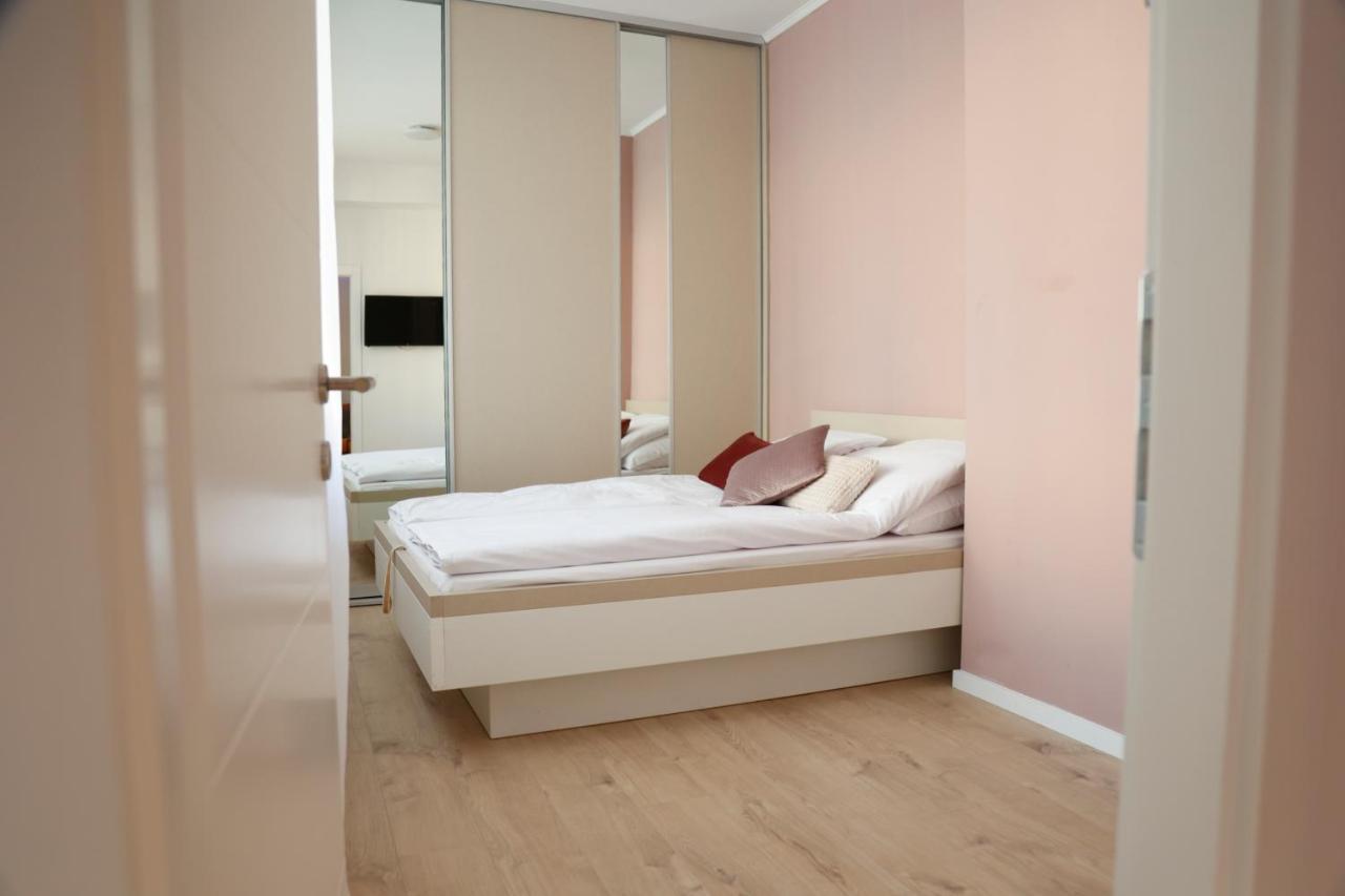 Blue And Rose Cozy - Quiet In The Best Location - Self Check-In - 5Th Floor With Elevator 塞拉耶佛 外观 照片